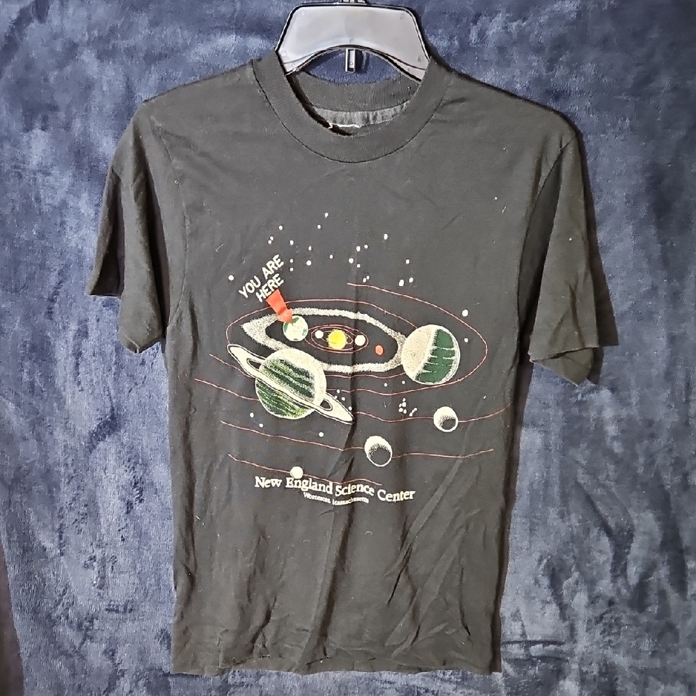 Vintage Black New England Science Center T-Shirt with Planet Design